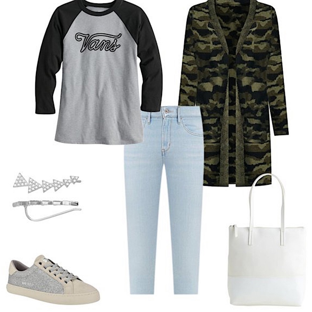 Juniors' Vans® Scripts Raglan Tee - Picture 6 of 7